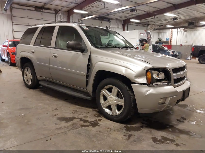 1GNDT13S382171568 2008 Chevrolet Trailblazer Lt auction photo 1