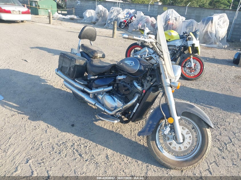 2004 Suzuki Vl800
