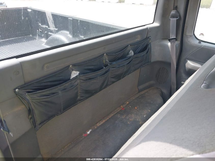 2002 Ford F-150 Xl/Xlt VIN: 1FTRF17282KD86774 Lot: 42835264