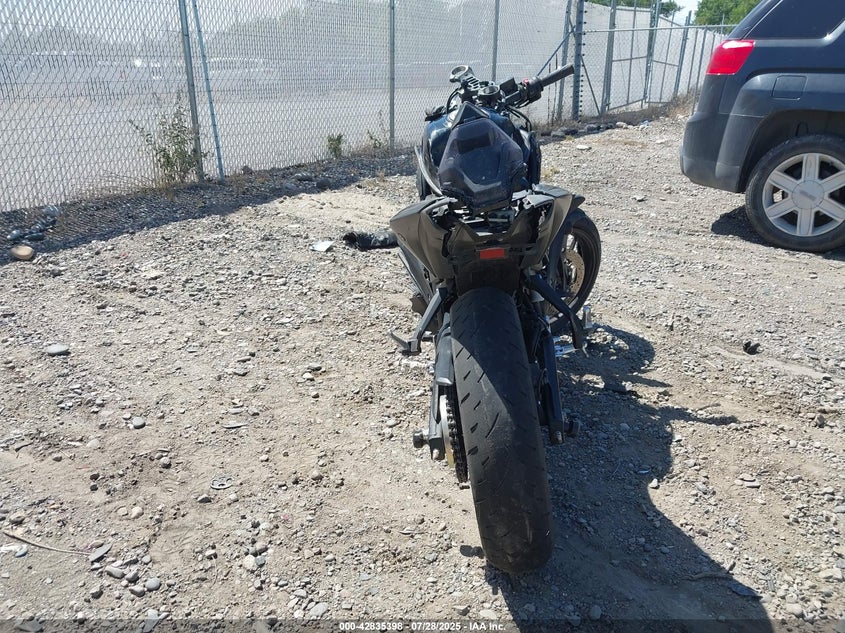 2021 Yamaha Yzfr3 A VIN: MH3RH18Y6MK006963 Lot: 42835398