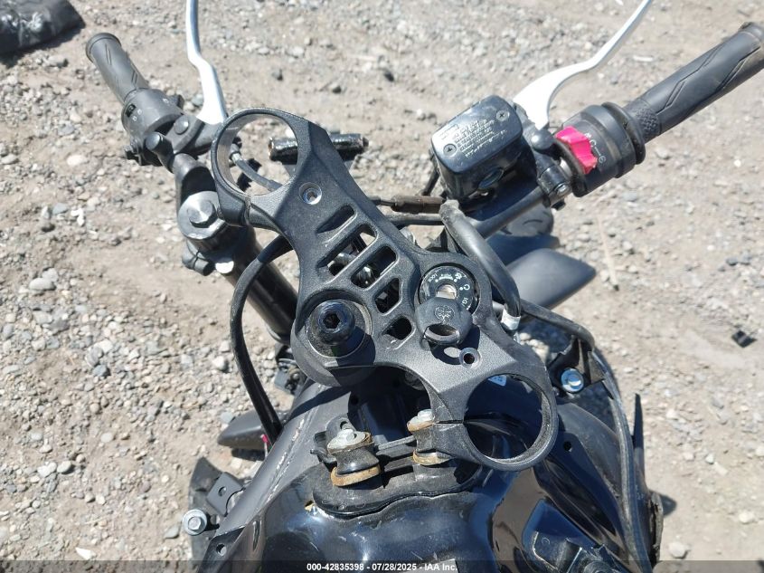 2021 Yamaha Yzfr3 A VIN: MH3RH18Y6MK006963 Lot: 42835398