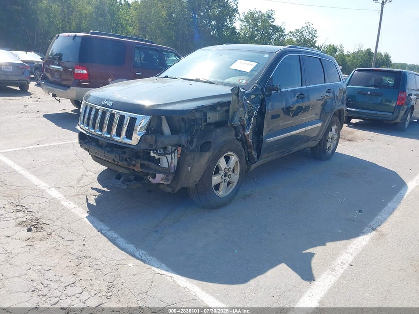 2011 Jeep Grand Cherokee Laredo 1J4RR4GG9BC567343 photo #3