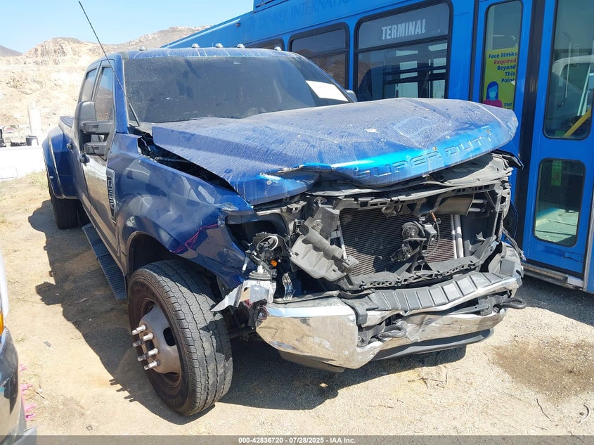 1FT8W3C60NED41329 2022 Ford F350 Super Duty auction photo 1