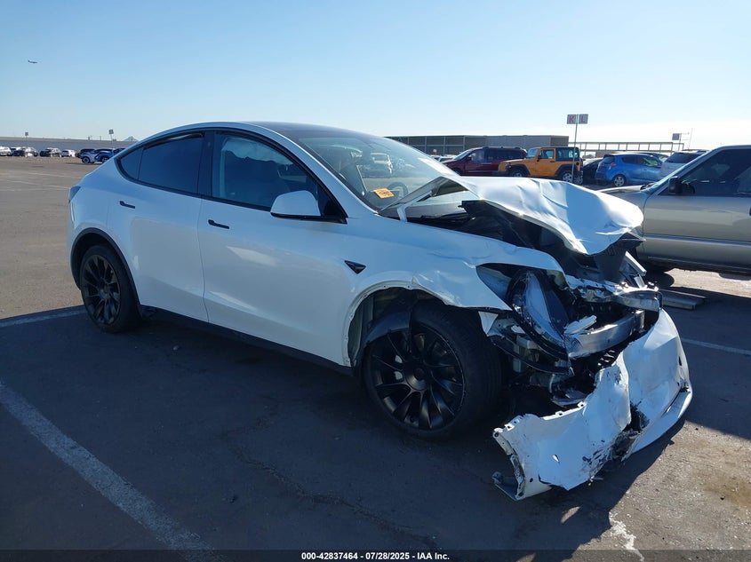 2022 Tesla Model y Long Range Dual Motor All-wheel Drive White Lot 111042837464 Vin 7SAYGDEE8NA017647