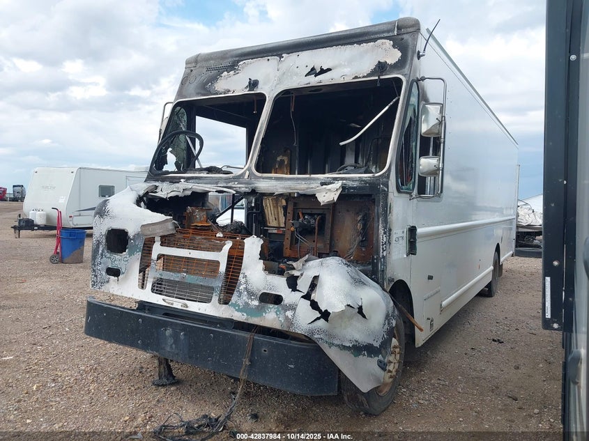 2014 Ford —, Engine Burn, IAAI, VIN 1F65F5KY8E0A10077 — photo 2