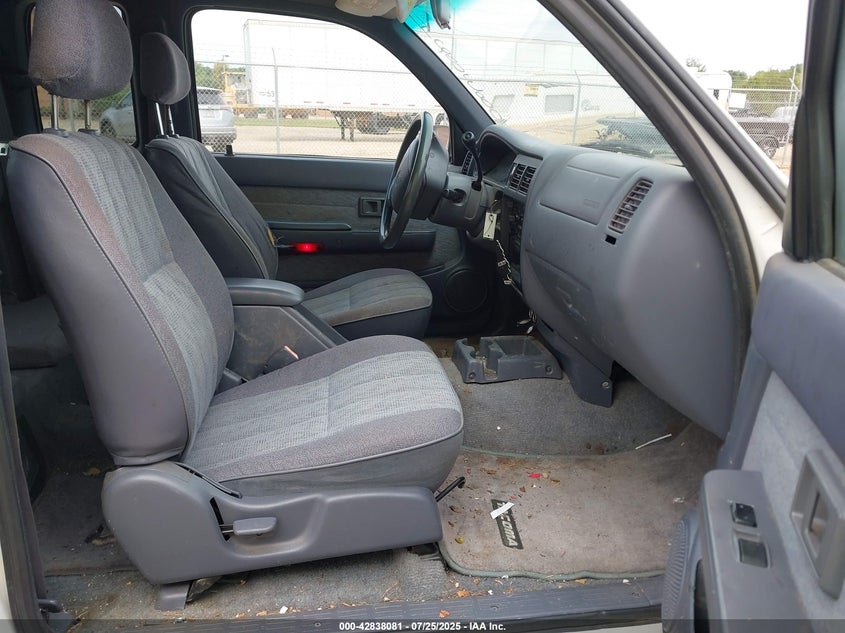 1999 Toyota Tacoma VIN: 4TAVL52N0XZ472509 Lot: 42838081