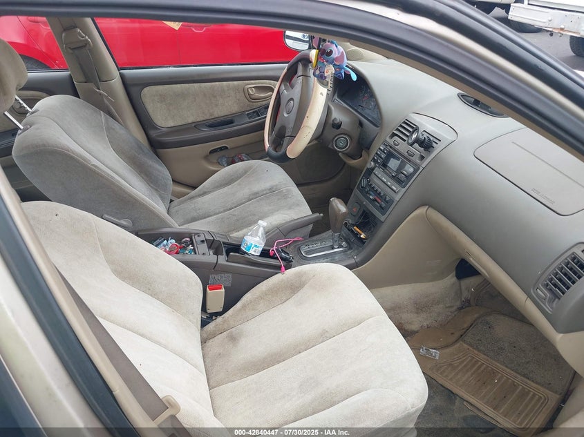 2000 Nissan Maxima Gle/Gxe/Se VIN: JN1CA31D6YT749587 Lot: 42840447