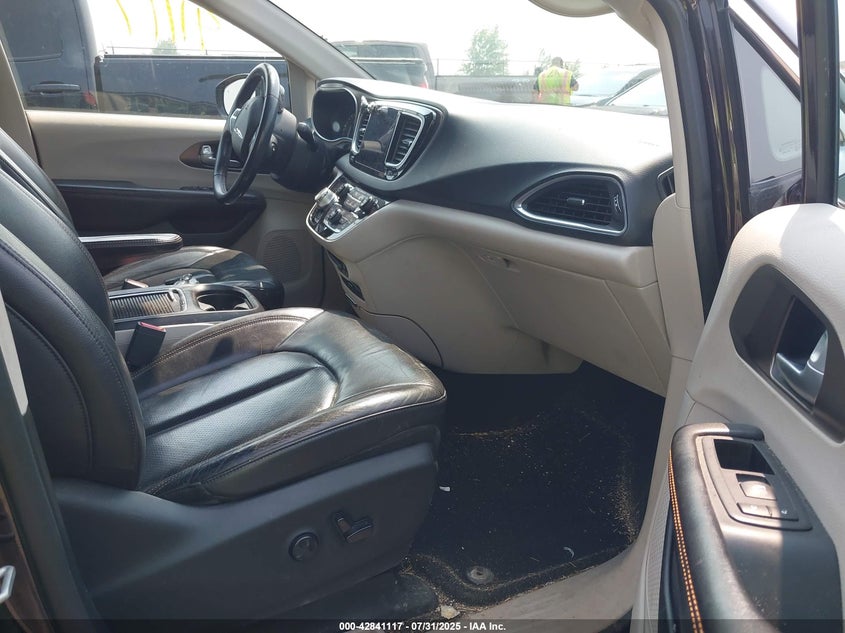 2C4RC1EG7HR553871 2017 Chrysler Pacifica 3.6 Touring-l Plus Black
