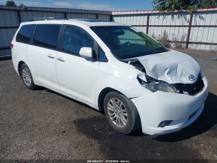 5TDYK3DC7BS128383 2011 Toyota Sienna Xle V6 auction photo 1