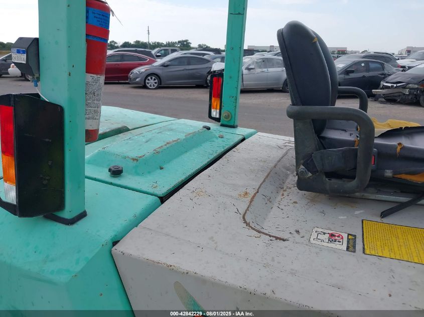 1999 Mitsubishi 50 VIN: 0000000AF28A50171 Lot: 42842229