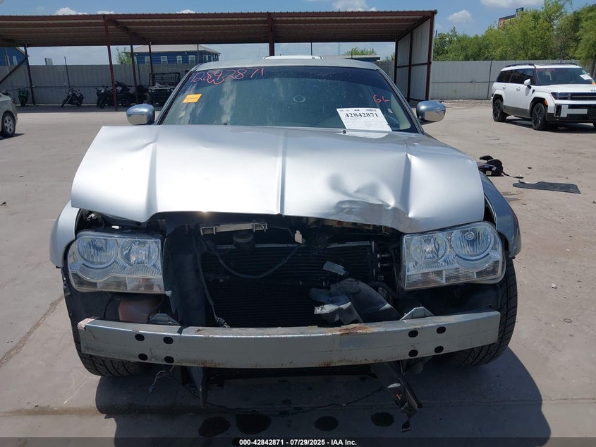 2007 Chrysler 300 Touring VIN: 2C3KA53GX7H608453 Lot: 42842871