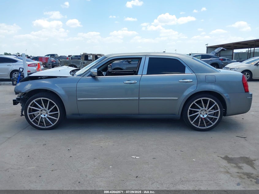 2007 Chrysler 300 Touring VIN: 2C3KA53GX7H608453 Lot: 42842871