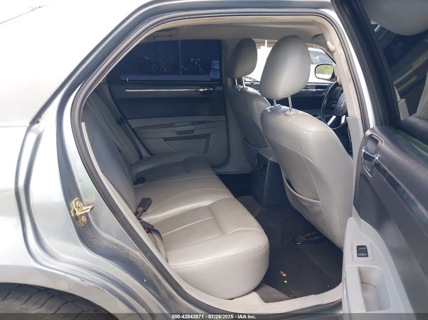 2007 Chrysler 300 Touring VIN: 2C3KA53GX7H608453 Lot: 42842871