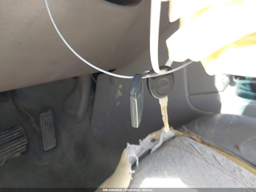 2004 Chevrolet Tahoe Ls/Lt VIN: X1GNEC13Z24R11136 Lot: 42842938