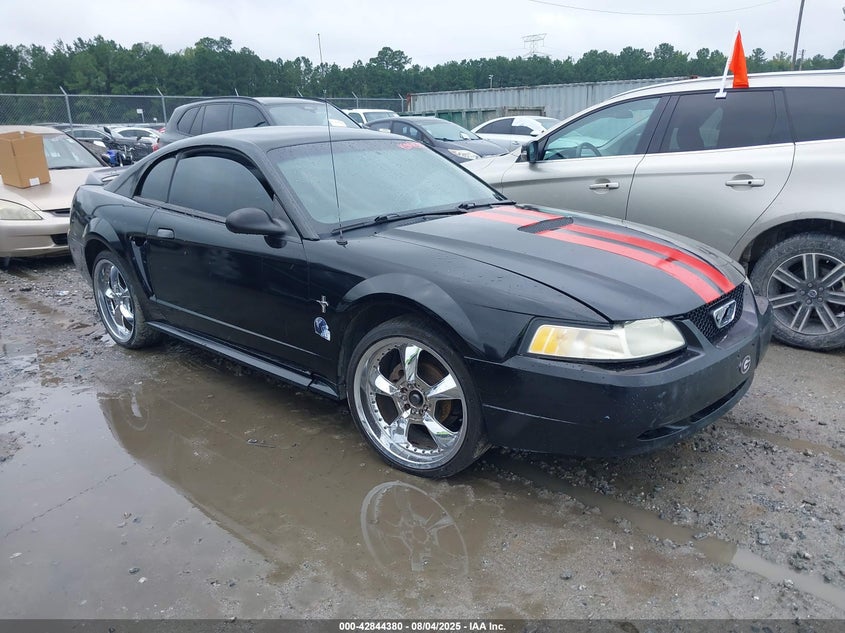 1FAFP4048YF130056 2000 Ford Mustang auction photo 1
