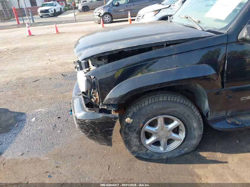 2000 GMC Yukon Denali VIN: 1GKEK63R0YR199804 Lot: 42844417