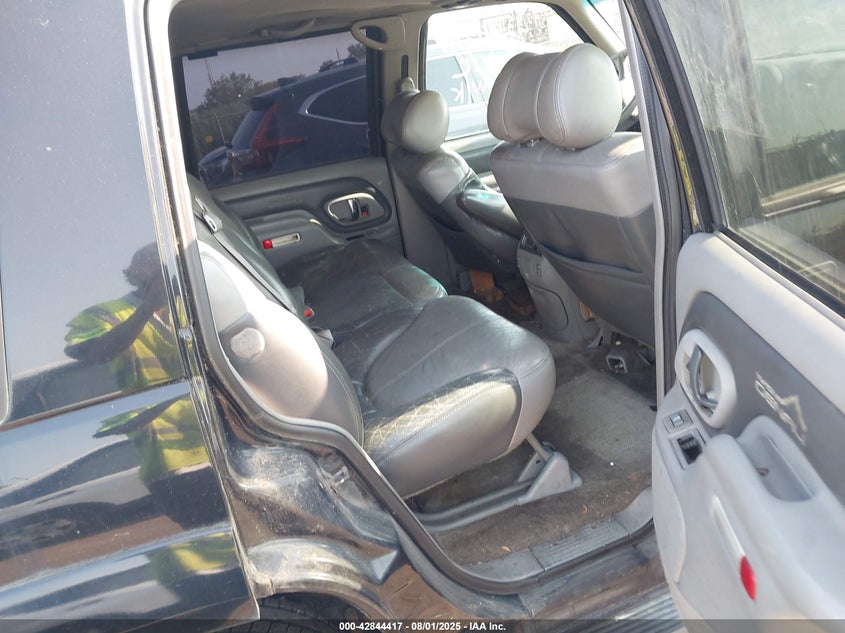 2000 GMC Yukon Denali VIN: 1GKEK63R0YR199804 Lot: 42844417