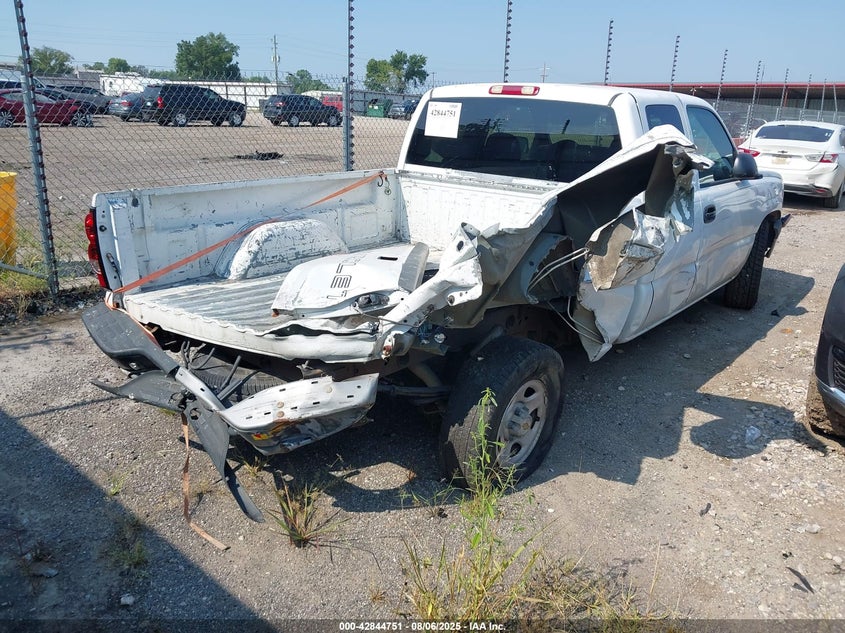 2003 Chevrolet Silverado 1500 Work Truck VIN: 2GCEC19XX31389581 Lot: 42844751