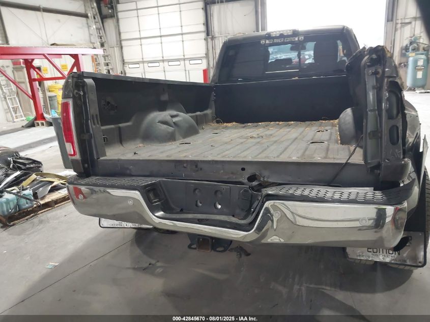 2017 Ram 3500 Limited 4X4 8' Box VIN: 3C63RRKL1HG576385 Lot: 42845670