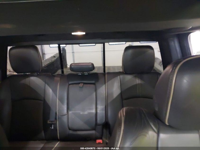 2017 Ram 3500 Limited 4X4 8' Box VIN: 3C63RRKL1HG576385 Lot: 42845670