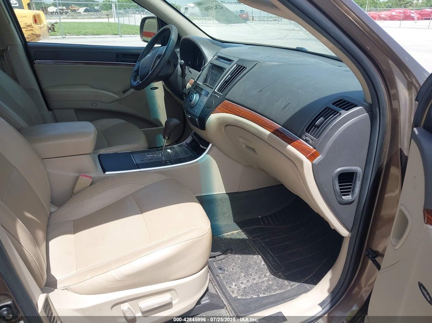 2011 Hyundai Veracruz Gls/Limited VIN: KM8NU4CC5BU168098 Lot: 42845996