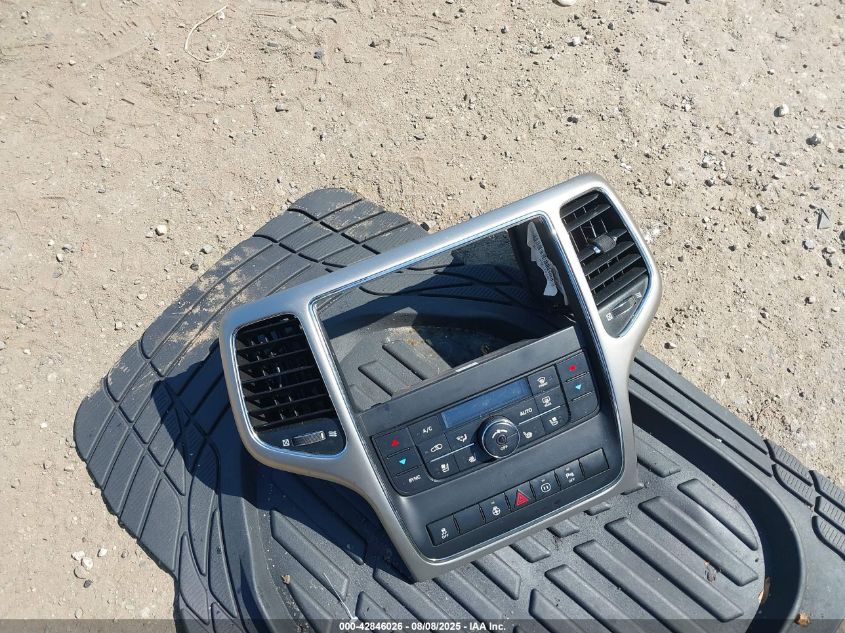 2012 Jeep Grand Cherokee Overland VIN: 1C4RJFCG2CC222333 Lot: 42846026