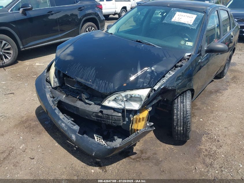 2007 Ford Focus S/Se/Ses VIN: 1FAHP34N77W124415 Lot: 42847169