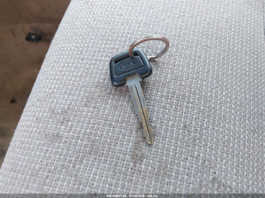 2000 Kia Sportage Ex VIN: KNDJA7237Y5622398 Lot: 42847746