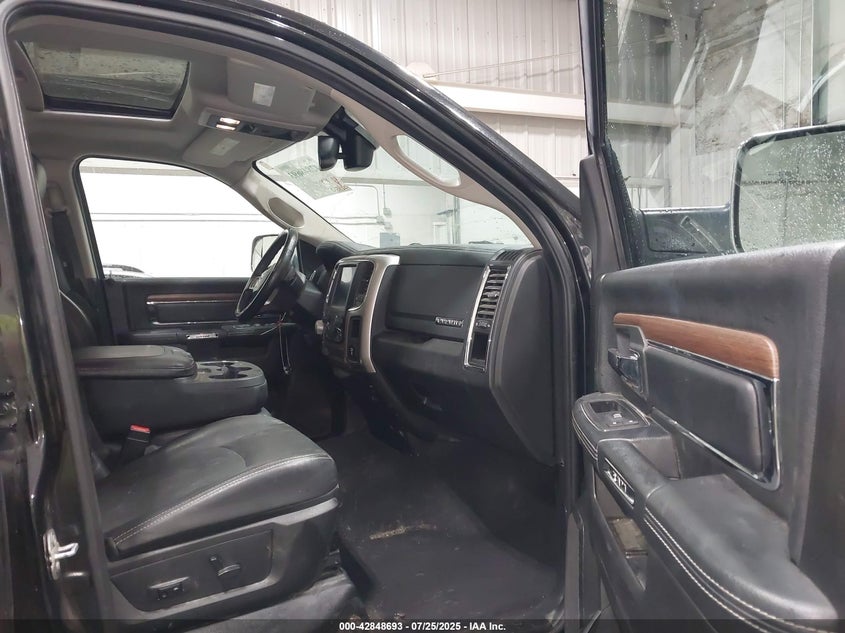 2016 RAM 1500 LARAMIE - 1C6RR7JT3GS378768