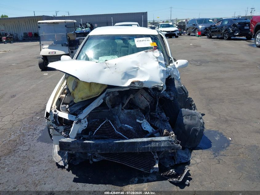 2000 Toyota Camry Le VIN: JT2BG22K5Y0418427 Lot: 42849146