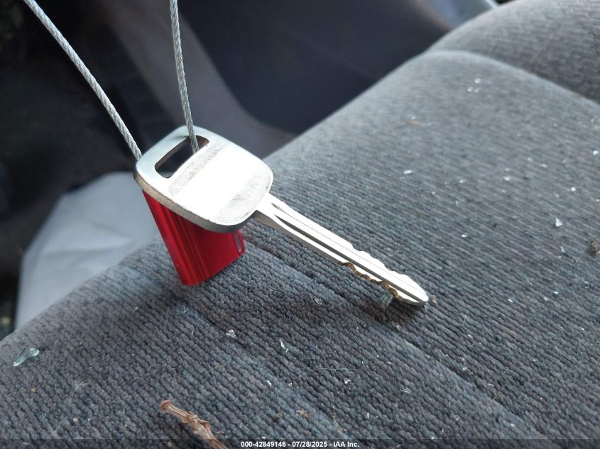 2000 Toyota Camry Le VIN: JT2BG22K5Y0418427 Lot: 42849146