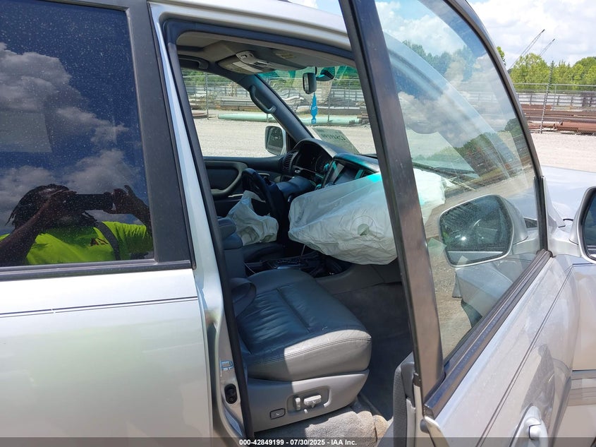 2006 Toyota Land Cruiser V8 VIN: JTEHT05JX62098927 Lot: 42849199