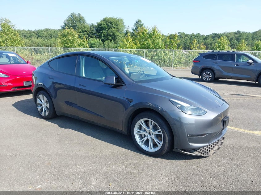 7SAYGDEE9PF829917 2023 Tesla Model Y Awd/Long Range Dual Motor All-Wheel Drive auction photo 1