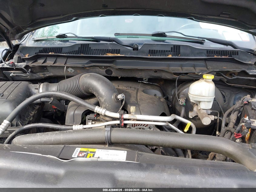 2015 RAM 1500 - 3C6RR7LT8FG599219