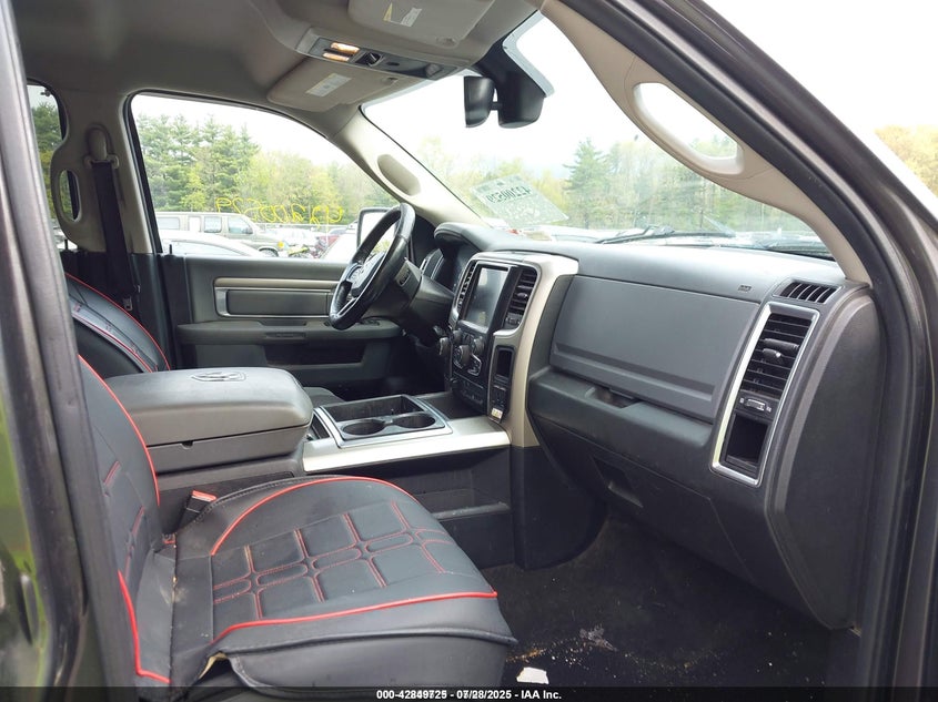 2015 RAM 1500 - 3C6RR7LT8FG599219