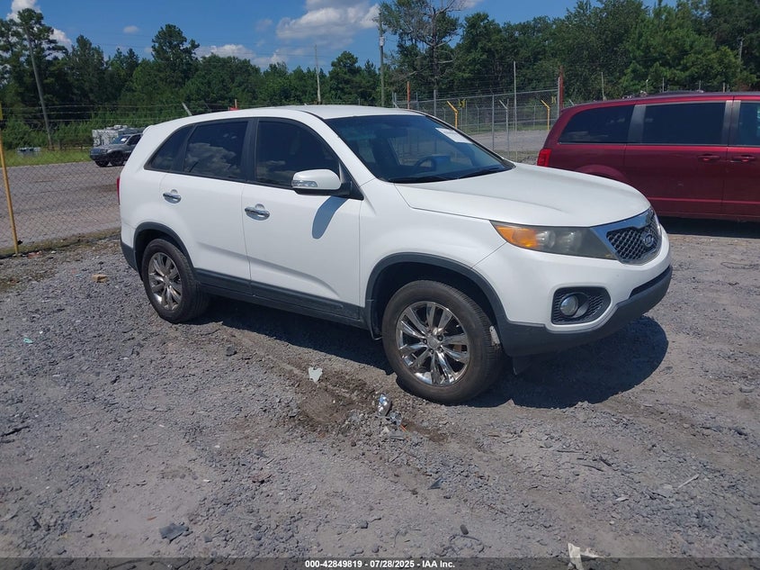 5XYKU3A1XBG023949 2011 Kia Sorento Ex auction photo 1