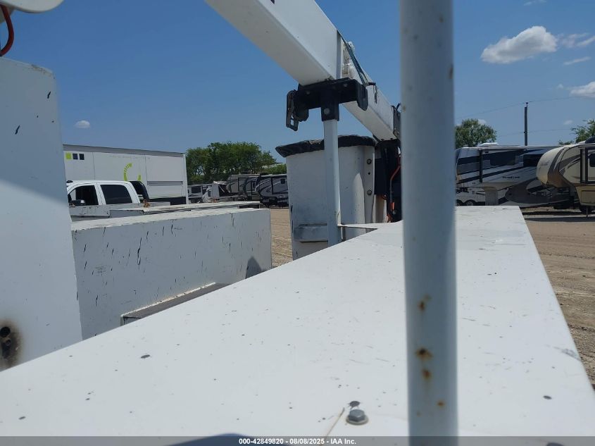 2015 Ford F-550 Chassis - 1FDUF5GT6FED70258