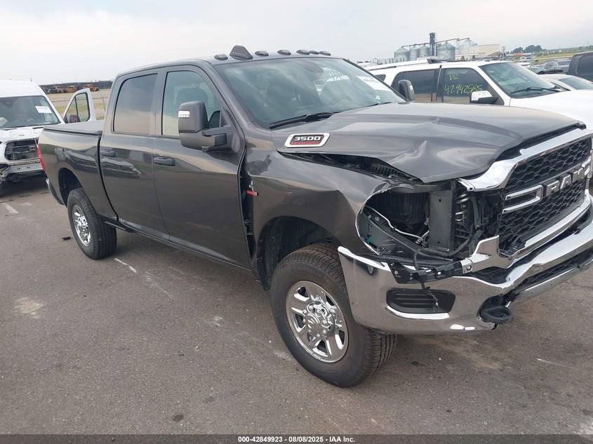 3C63R3CL8PG597115 2023 Ram 3500 Tradesman 4X4 6'4 Box auction photo 1