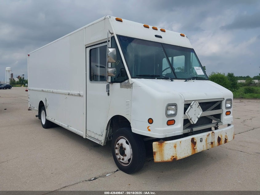 4UZA5FFC5WC912328 1998 Freightliner Chassis M Line Walk-In Van auction photo 1
