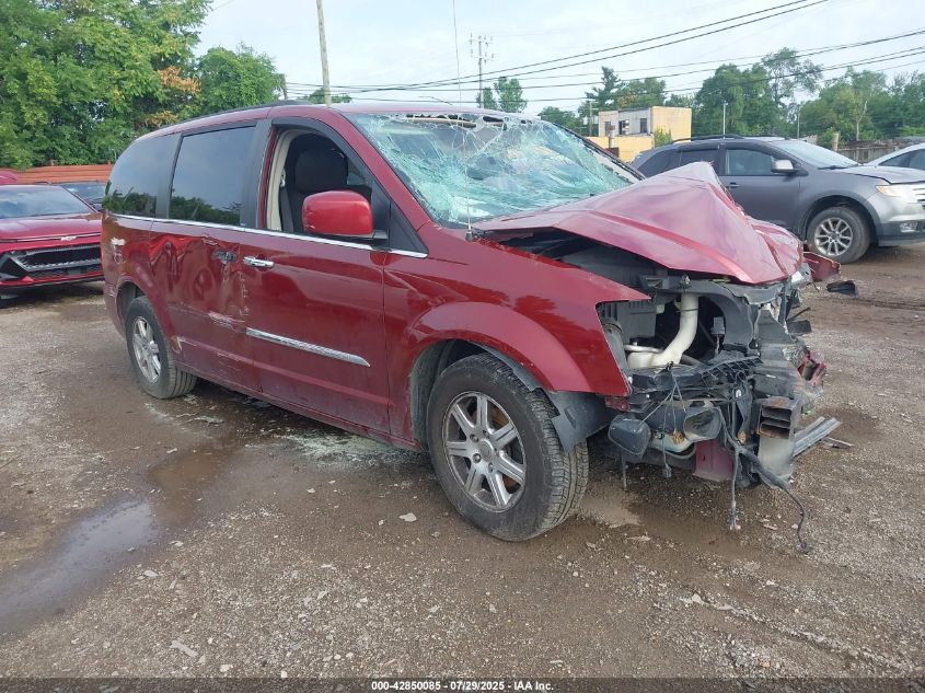 CHRYSLER TOWN & COUNTRY TOURING
