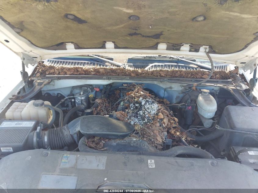 2003 GMC New Sierra C1500 VIN: 2GTEC19V231399732 Lot: 42850244