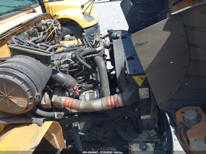 2010 Ic Corporation 3000 Ce VIN: 4DRBUAAL4AB131817 Lot: 42850487