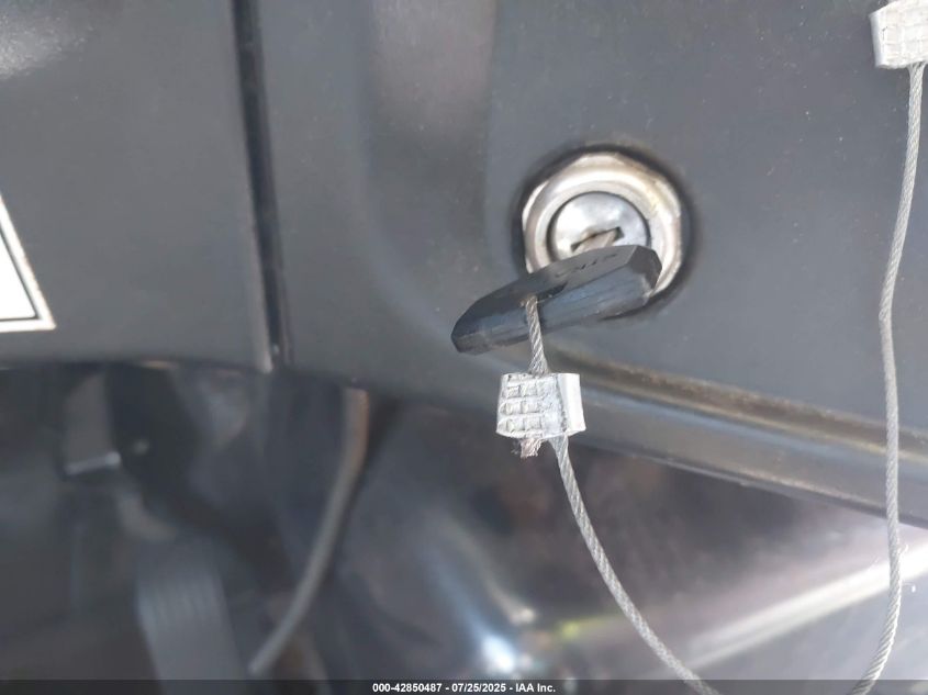 2010 Ic Corporation 3000 Ce VIN: 4DRBUAAL4AB131817 Lot: 42850487