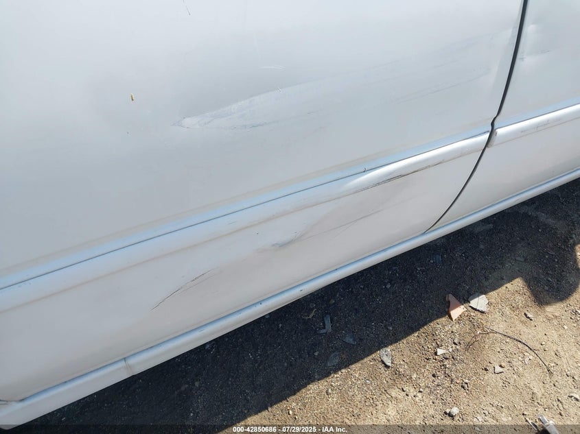 1998 Toyota Camry Le VIN: 4T1BG22K6WU338031 Lot: 42850686