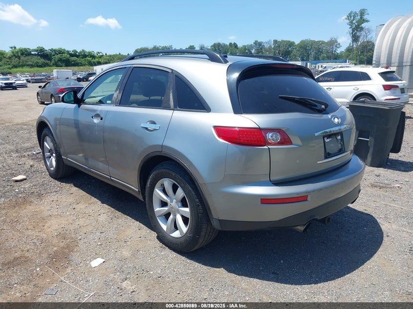 JNRAS08W45X214902 2005 INFINITI FX photo no. 3