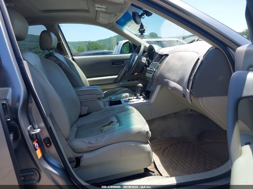 JNRAS08W45X214902 2005 INFINITI FX photo no. 5