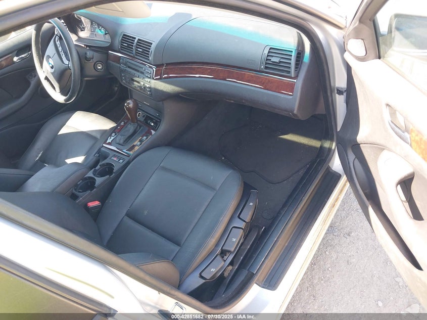 2005 BMW 325I VIN: WBAEV33485KW17727 Lot: 42851682