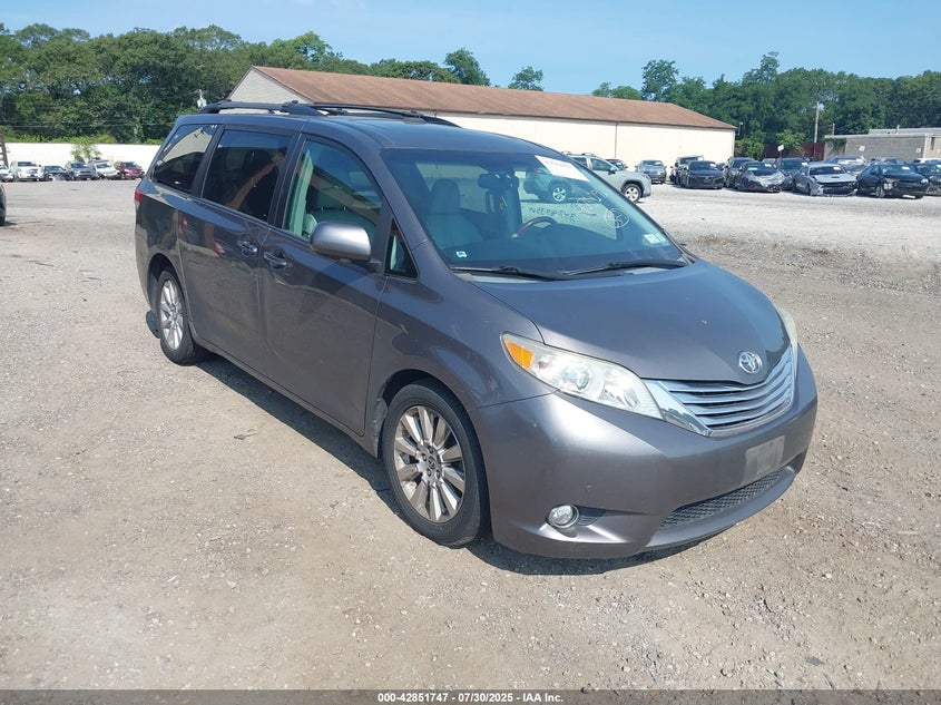 5TDDK3DC8BS029389 2011 Toyota Sienna Limited auction photo 1