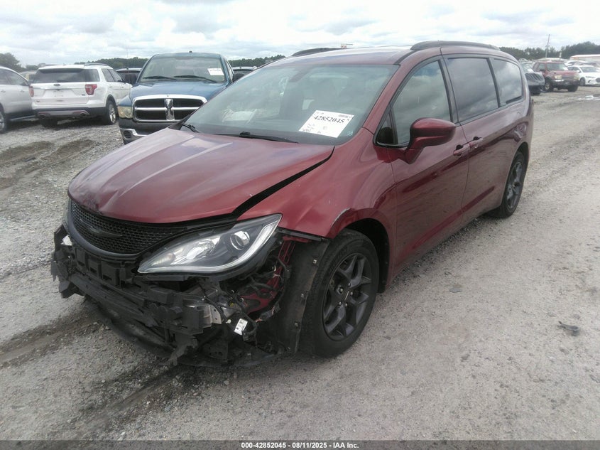 Vin: 2c4rc1eg6kr666430, lot: 43345621, chrysler pacifica touring l plus 20192