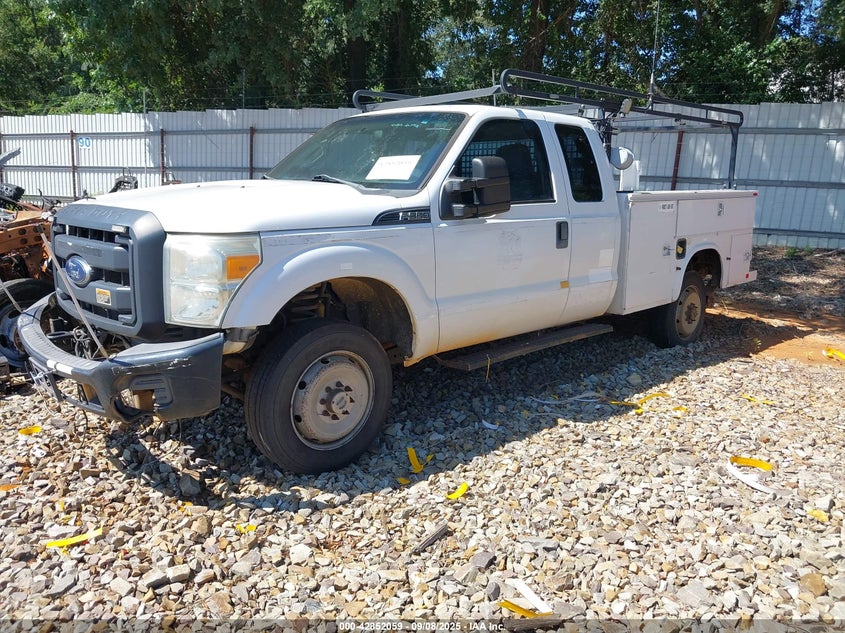 1FD8X3B61FEC58505 2015 FORD F350 photo no. 2